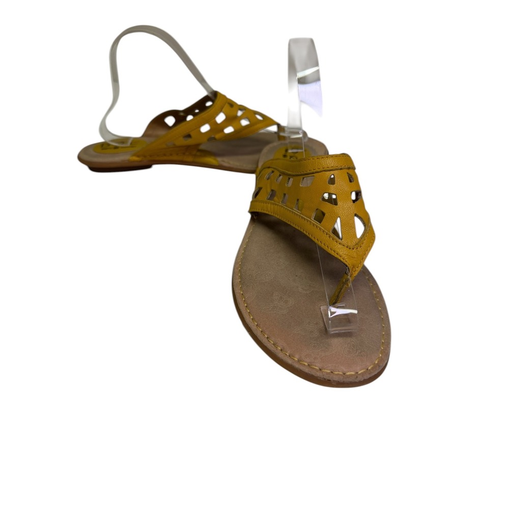 B.O.C. Born Concept Thong Sandals‎ Womens 10 Yellow Leather Laser Cut C52607